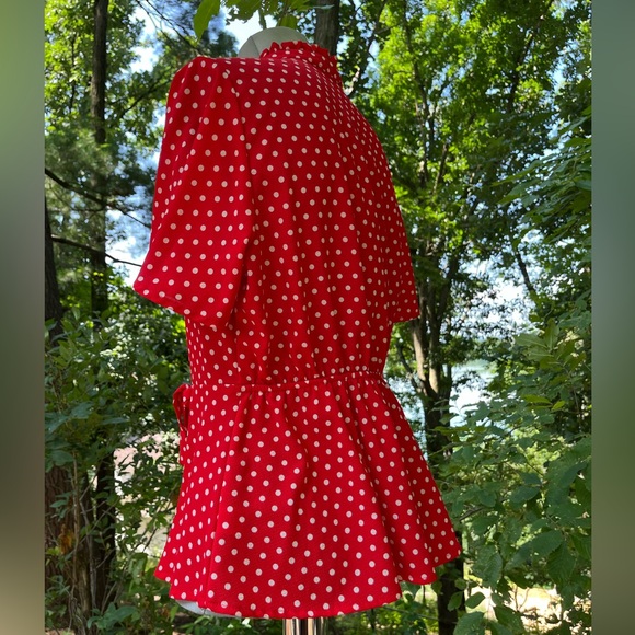 Classic style polka dot vintage feel blouse in excellent condition! Size Large - Picture 4 of 7